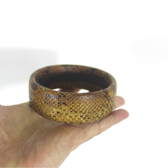 1970’s Vintage Natural Snakeskin Bangle, Real Snake Leather Slip On Bracelet - Picture 7 of 7